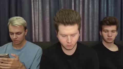 Snapshot of alexxx_d chatting on 09-22-25, 01:13 AlexDimaIgor online show from 09-22-25, 01:13