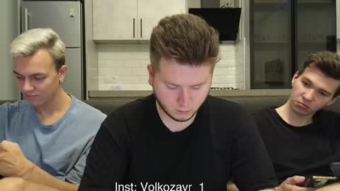 Snapshot of alexxx_d chatting on 10-02-25, 08:05 AlexDimaIgor online show from 10-02-25, 08:05