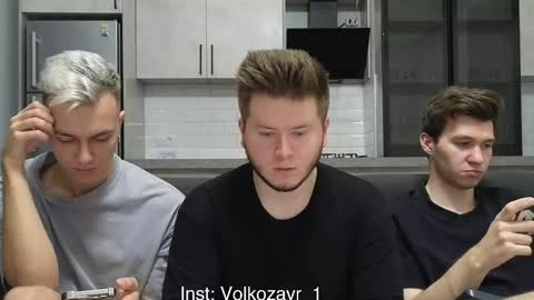 Snapshot of alexxx_d chatting on 10-11-25, 08:07 AlexDimaIgor online show from 10-11-25, 08:07