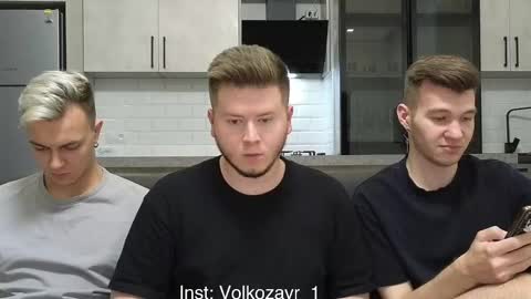 Snapshot of alexxx_d chatting on 10-20-25, 07:58 AlexDimaIgor online show from 10-20-25, 07:58