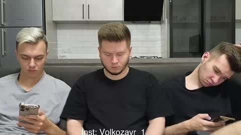 Snapshot of alexxx_d chatting on 10-23-25, 07:45 AlexDimaIgor online show from 10-23-25, 07:45