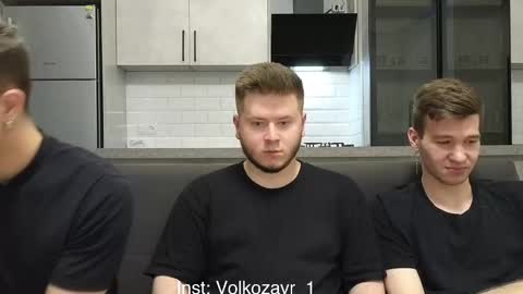 Snapshot of alexxx_d chatting on 11-12-25, 08:08 AlexDimaIgor online show from 11-12-25, 08:08