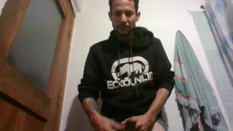 Snapshot of alexzuno1 chatting on 10-12-25, 01:54 alexzuno1 online show from 10-12-25, 01:54