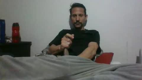 Snapshot of alexzuno1 chatting on 12-19-25, 10:22 alexzuno1 online show from 12-19-25, 10:22