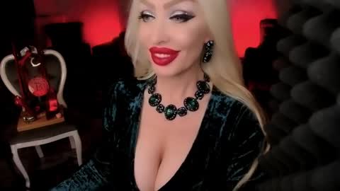 AlfaFemale online show from 12-24-24, 07:39