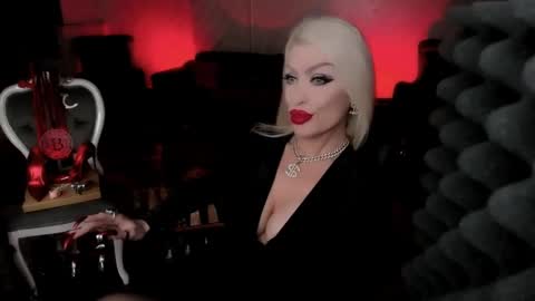 AlfaFemale online show from 01-31-25, 10:31