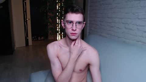 Alfie online show from 10-26-25, 04:35