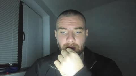 alfiesolomons87 online show from 01-01-25, 10:24