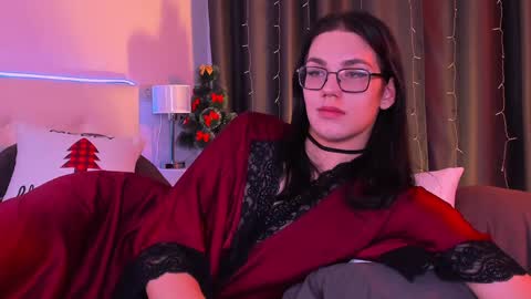 Alfreda online show from 12-15-24, 03:45