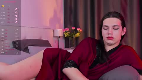 Alfreda online show from 03-06-25, 02:08