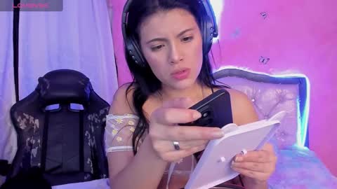 Snapshot of alfresii_rivera chatting on 02-23-25, 04:17 Carolina Join The Fan Club online show from 02-23-25, 04:17