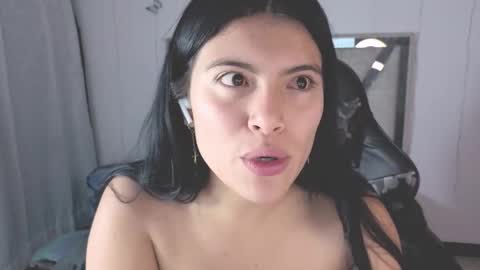 Snapshot of alfresii_rivera chatting on 10-25-25, 01:46 Carolina Join The Fan Club online show from 10-25-25, 01:46