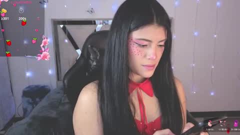 Snapshot of alfresii_rivera chatting on 11-01-25, 02:13 Carolina Join The Fan Club online show from 11-01-25, 02:13