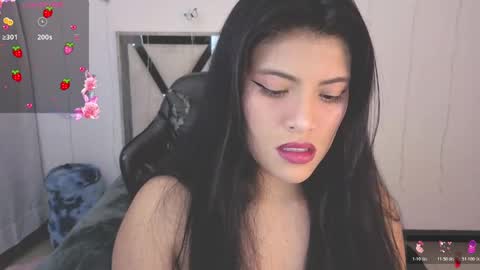 Snapshot of alfresii_rivera chatting on 11-12-25, 02:34 Carolina Join The Fan Club online show from 11-12-25, 02:34