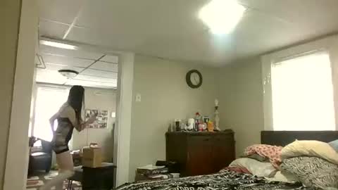 Snapshot of ali_tayler chatting on 02-17-26, 04:24 ali_tayler online show from 02-17-26, 04:24