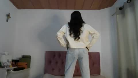 Alia      Anjali  online show from 02-11-25, 03:40