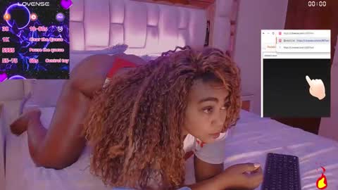 Snapshot of aliana_ross chatting on 10-05-25, 08:34 aliana_ross online show from 10-05-25, 08:34