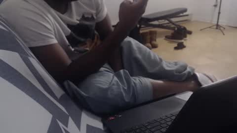 Snapshot of aliasallday chatting on 12-11-24, 03:02 Alias online show from 12-11-24, 03:02