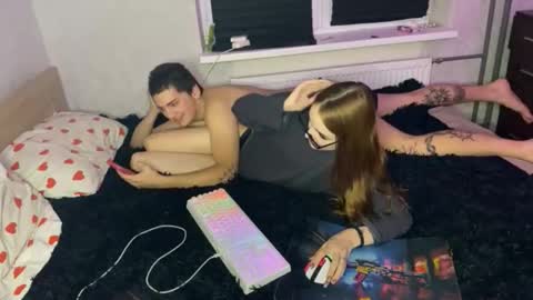 Robert online show from 10-19-25, 03:45