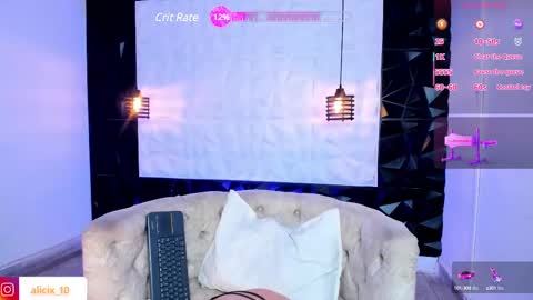 Snapshot of aliccecooper chatting on 02-17-25, 11:44 alicia online show from 02-17-25, 11:44