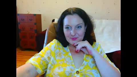 Snapshot of alice3694 chatting on 01-11-25, 12:29 Alice online show from 01-11-25, 12:29