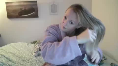 Alice online show from 12-09-24, 08:33