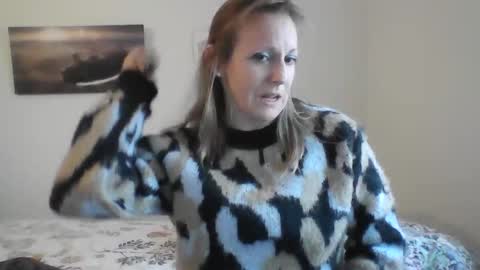 Alice online show from 01-07-25, 08:24