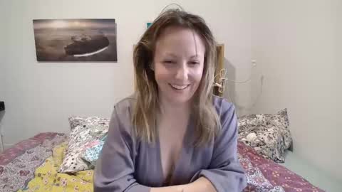 Alice online show from 03-12-25, 02:56