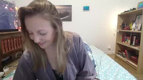 Alice online show from 10-21-25, 03:02