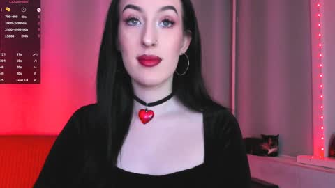 Snapshot of alice___mistress chatting on 01-25-25, 12:38 Miss Alice online show from 01-25-25, 12:38