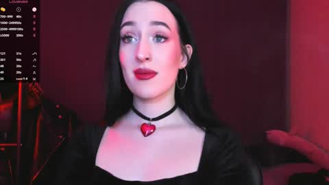 Snapshot of alice___mistress chatting on 02-04-25, 12:08 Miss Alice online show from 02-04-25, 12:08