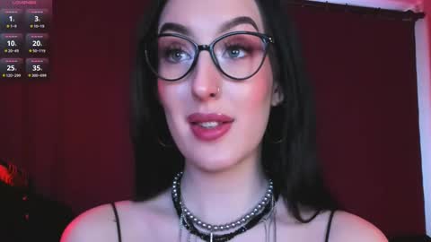 Snapshot of alice___mistress chatting on 03-05-25, 02:34 Miss Alice online show from 03-05-25, 02:34