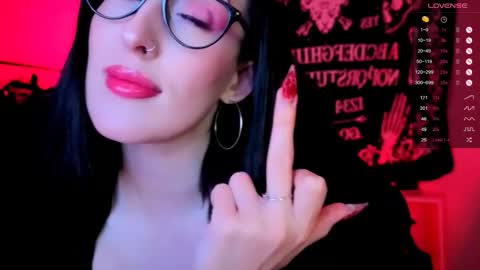 Snapshot of alice___mistress chatting on 10-01-25, 12:49 Miss Alice online show from 10-01-25, 12:49