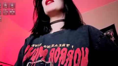 Snapshot of alice___mistress chatting on 07-29-26, 10:52 Miss Alice online show from 07-29-26, 10:52