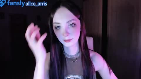Snapshot of alice__aris chatting on 11-20-25, 05:34 Alice Aris online show from 11-20-25, 05:34