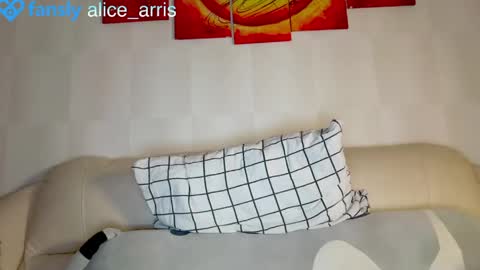 Snapshot of alice__aris chatting on 05-26-26, 04:14 Alice Aris online show from 05-26-26, 04:14