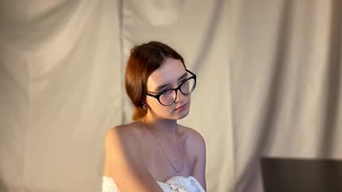 Hey Im Alice  online show from 11-01-25, 01:57