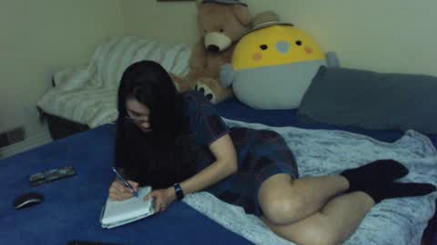 Snapshot of alice_asks chatting on 02-13-25, 04:43 Alice Asks online show from 02-13-25, 04:43