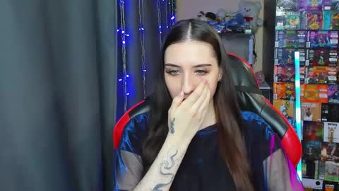 Snapshot of alice_bailey chatting on 03-07-25, 07:16 Alice online show from 03-07-25, 07:16