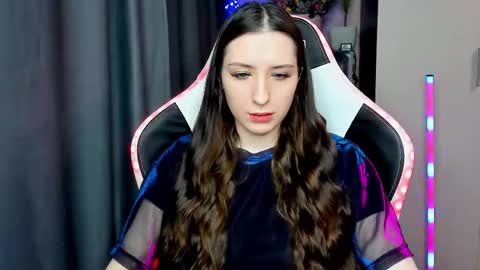 Snapshot of alice_bailey chatting on 11-01-25, 12:40 Alice online show from 11-01-25, 12:40