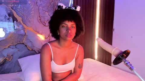 Mey online show from 10-05-25, 02:37