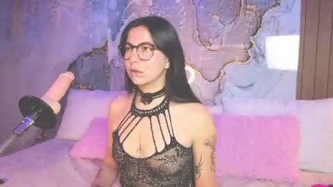 Snapshot of alice_cute77 chatting on 06-24-26, 11:20 Mey online show from 06-24-26, 11:20