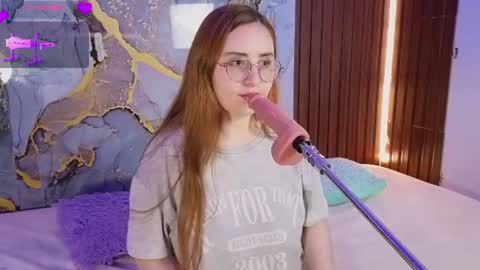 Snapshot of alice_cute77 chatting on 07-16-26, 03:23 Mey online show from 07-16-26, 03:23