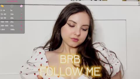 Snapshot of alice_dreammer chatting on 02-07-25, 10:20 Alice online show from 02-07-25, 10:20