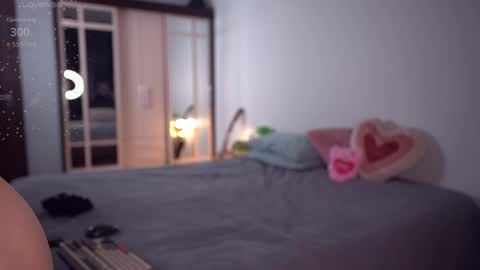 Snapshot of alice_edward chatting on 06-04-26, 03:18 DONT YOU DARE NOT SEEING MY BIRTHDAY STREAM NOVEMBER 12 ILL BE 21 1400 GMT-5 CHECK MY LOVENSE WISHLIST online show from 06-04-26, 03:18