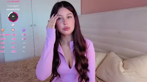 Snapshot of alice_grand chatting on 06-30-26, 01:23 Alice online show from 06-30-26, 01:23