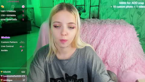 Snapshot of alice_halle chatting on 12-09-24, 08:54 alice_halle online show from 12-09-24, 08:54