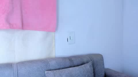 Snapshot of alice_jenner_ chatting on 02-28-25, 12:21 Alice online show from 02-28-25, 12:21