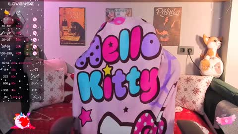 Snapshot of alice_langley chatting on 12-08-24, 02:19 Alice 3 online show from 12-08-24, 02:19