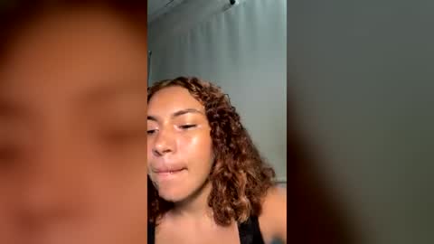 Snapshot of alice_lily1 chatting on 07-11-26, 03:31 alice_lily1 online show from 07-11-26, 03:31